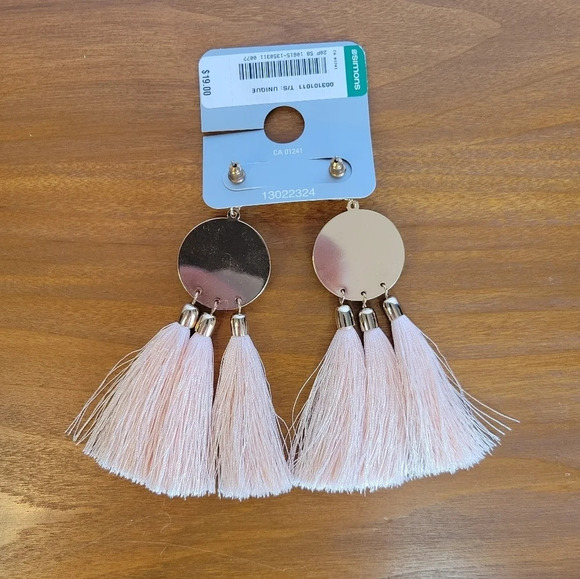 NWT Pineapple Studs with pale pink tassles Simmons Fashion  Jewelry Earrings - Picture 2 of 5